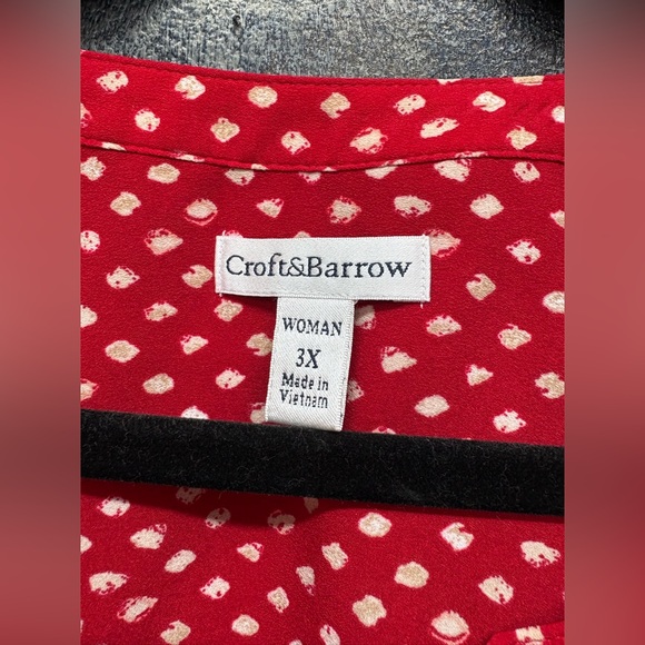 CROFT & BARROW Cut off sleeve blouse - Picture 7 of 10